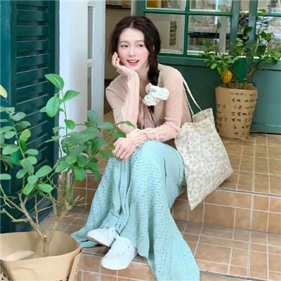 千里莺啼绿映红